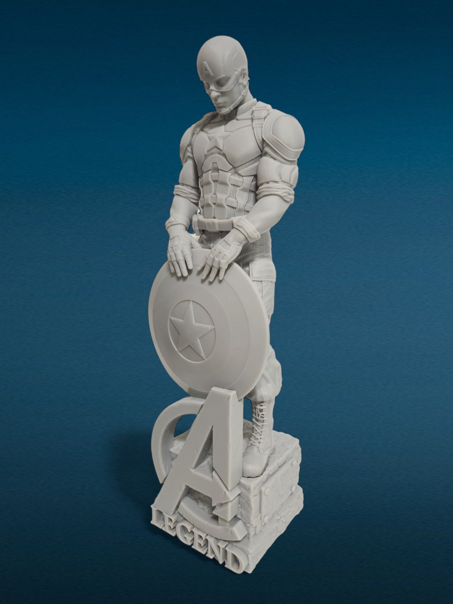 Captain America (Helmet) - Avengers 3D Resin Figurine: Unpainted Fan Art (11 Inch)