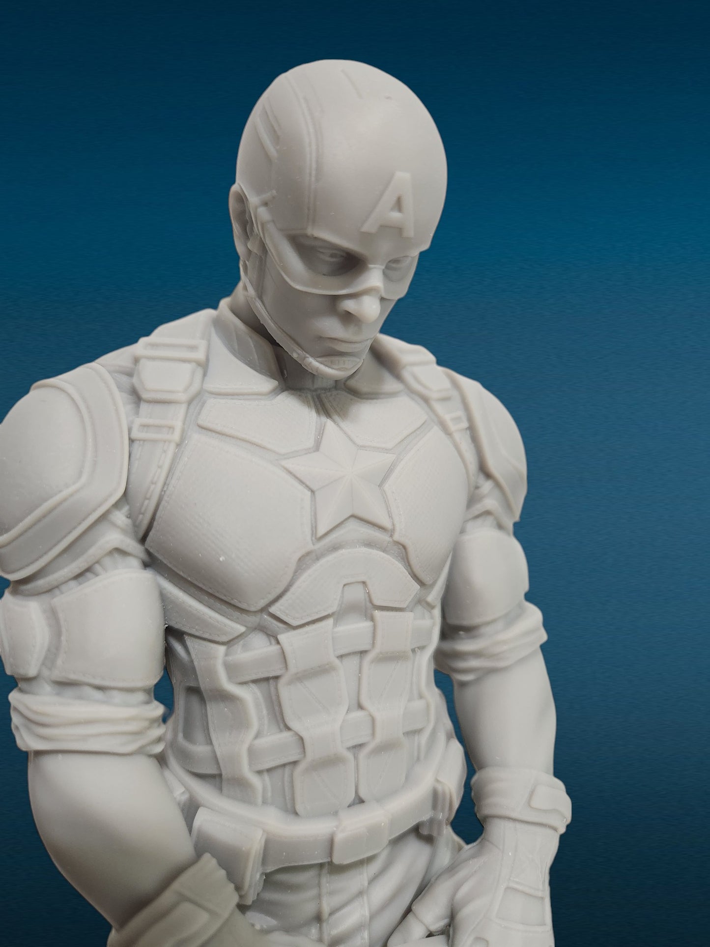 Captain America (Helmet) - Avengers 3D Resin Figurine: Unpainted Fan Art (11 Inch)