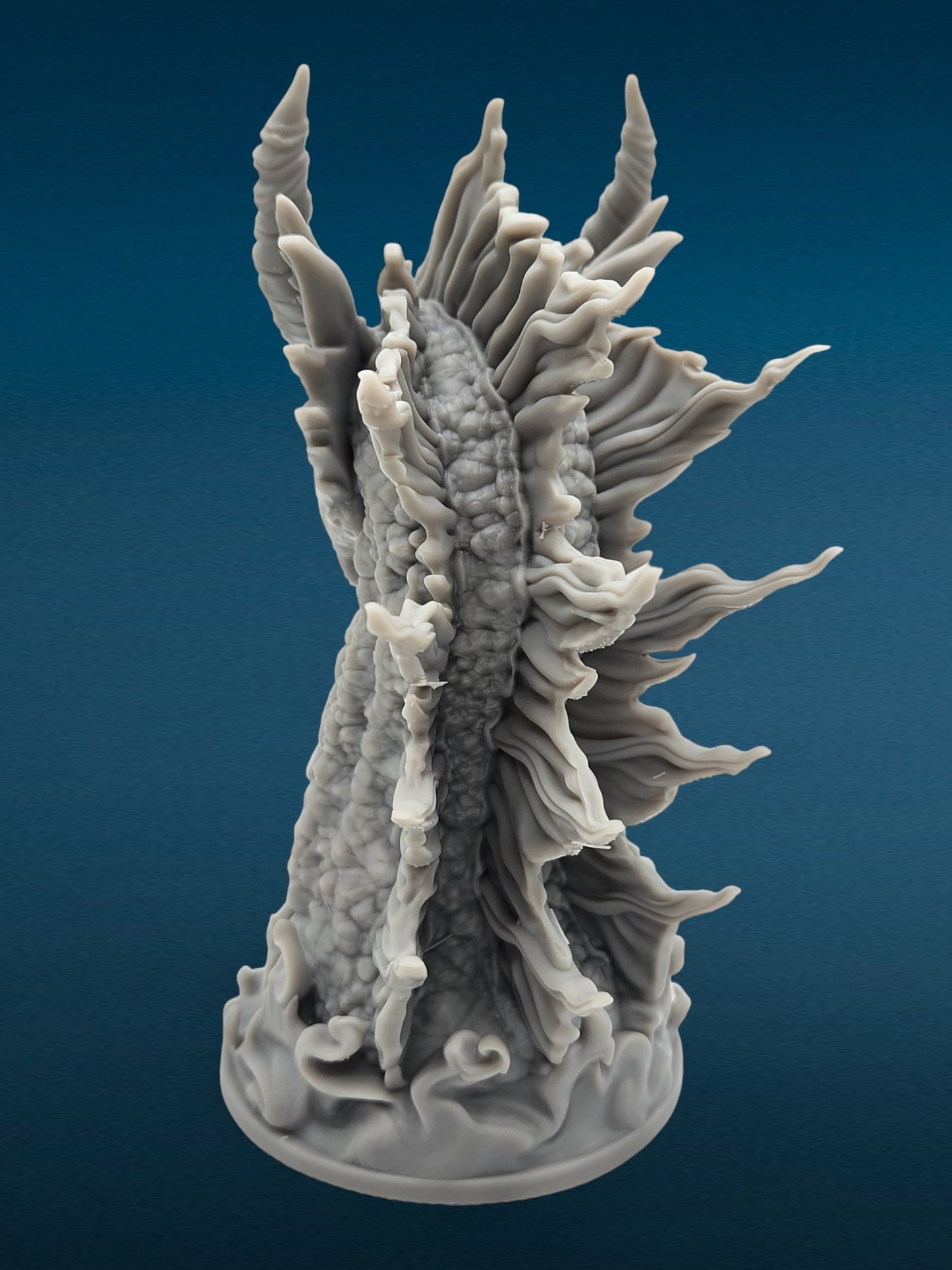 Elder Red Dragon Bust - Unpainted 3D Resin Figurine for Hobby Painters & Collectors (5 Inch)