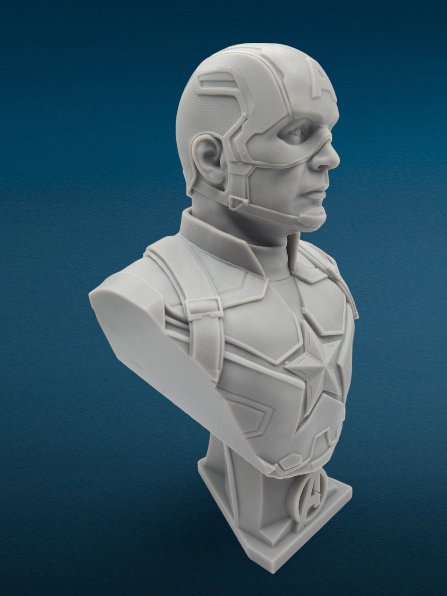 Captain America - Avenger 3D Resin Bust: Unpainted Fan Art (6.5 Inch)