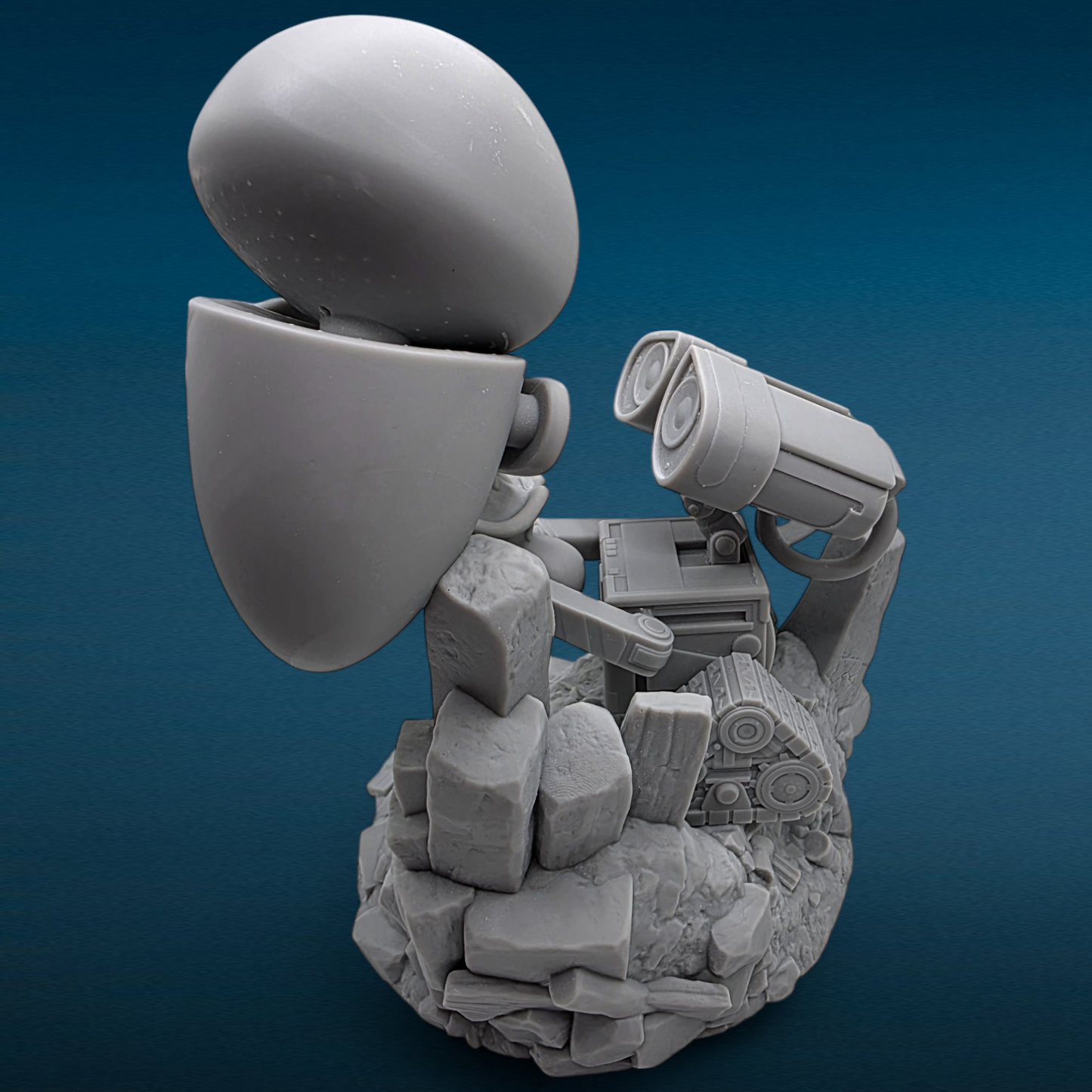 Wall-E and Eve - 3D Resin Figurine: Unpainted Fan Art (7 Inch)